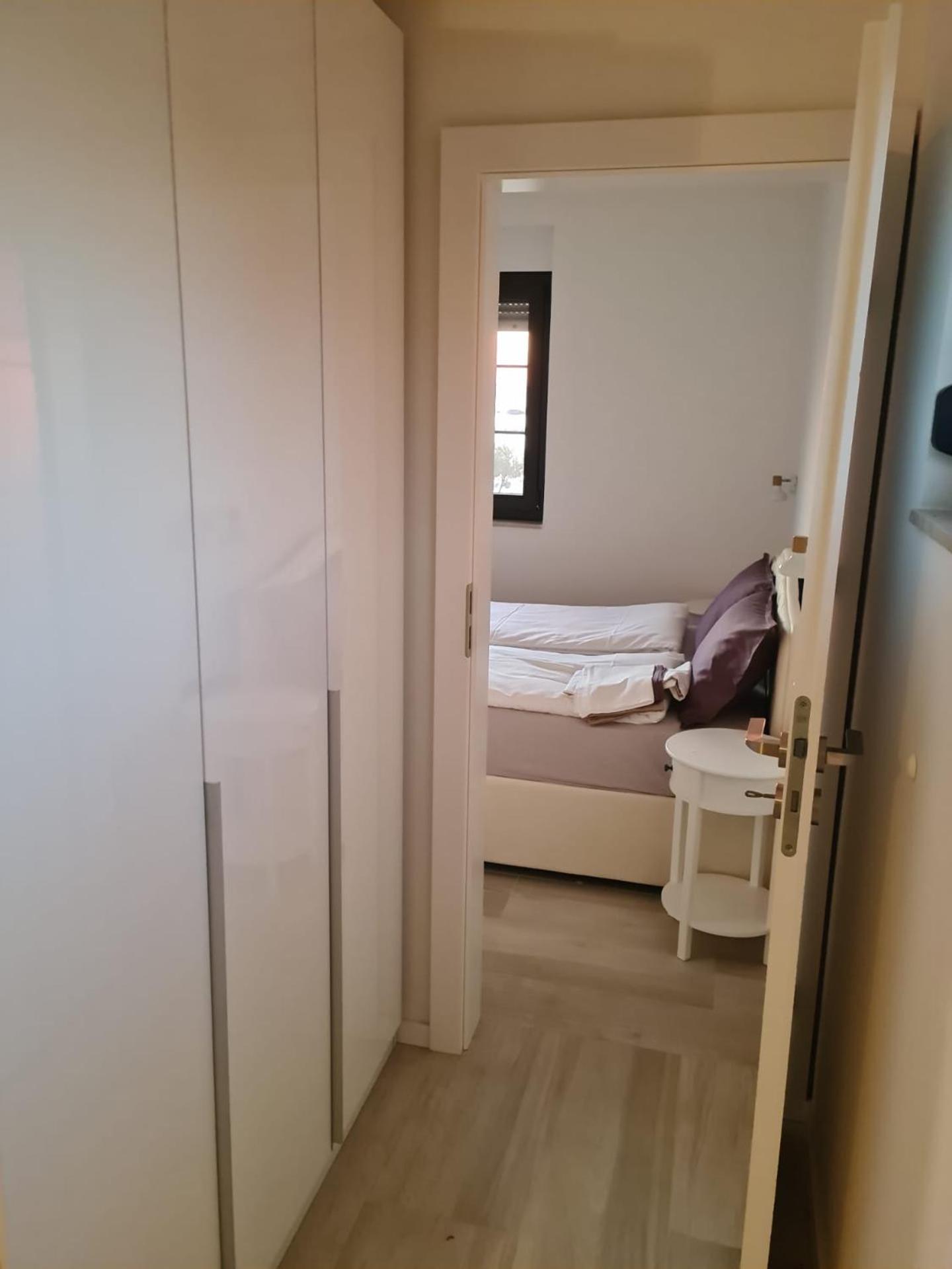 Appartments Akrapovic Vrsi Habitación foto